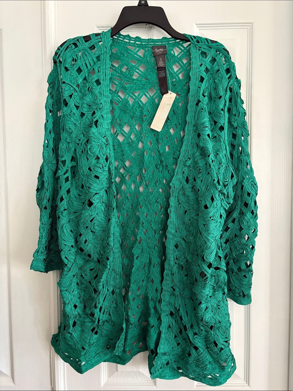 Chico’s travelers Cabana Green floral embroidered Soutache Jacket Women’s Size 3